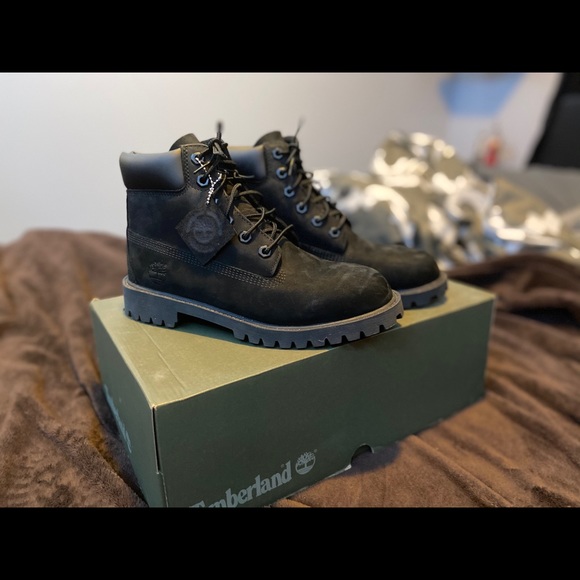 Timberlands - Picture 1 of 6
